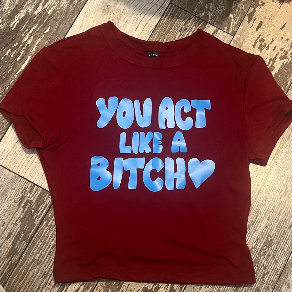 Sabrina Carpenter Feather Inspired Tshirt